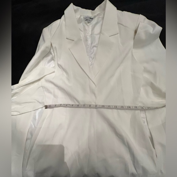 FASHION NOVA On Payroll Blazer Cape Dress White - Picture 10 of 12